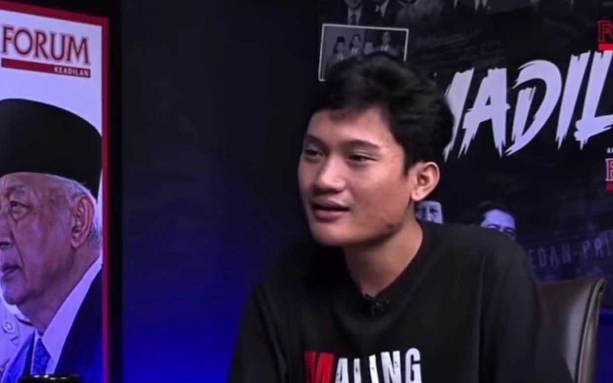 Ketua BEM UGM, Tiyo Ardianto, saat podcast